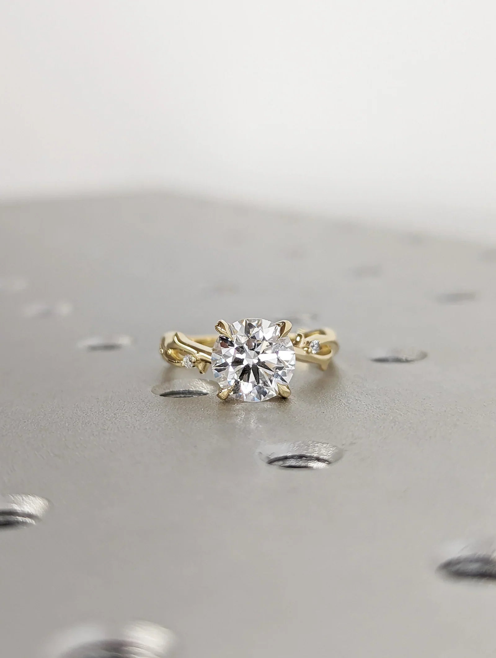 best way to buy lab grown diamond engagement rings in 2026