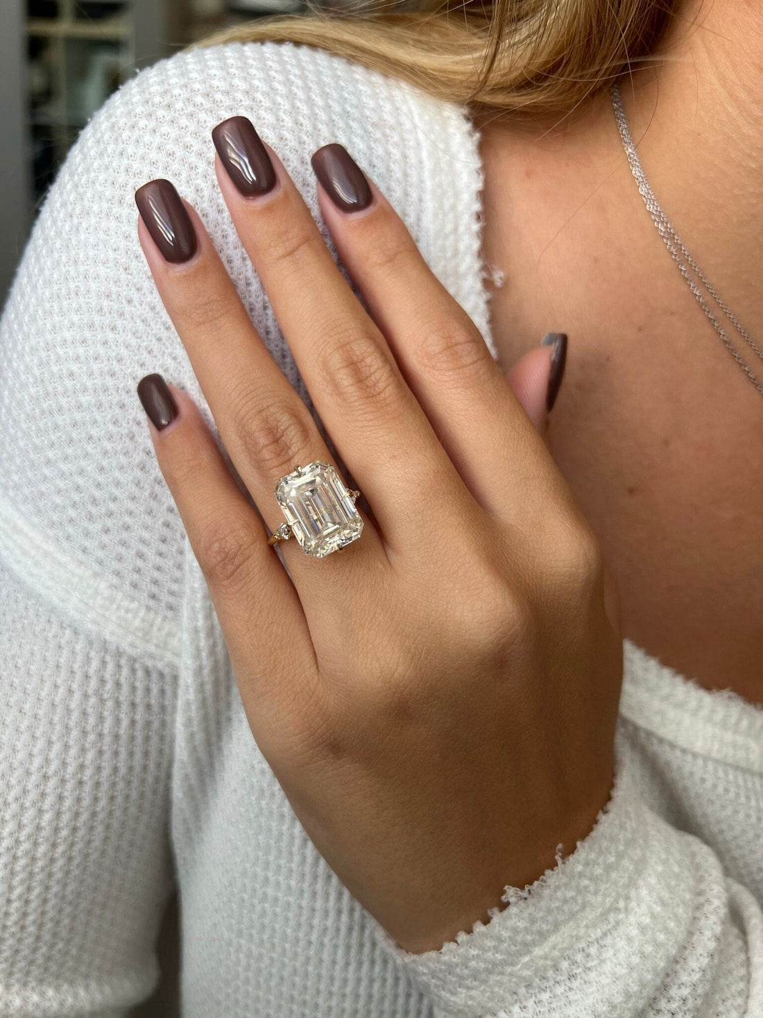 Lab Grown Diamond Engagement Rings: Complete Buying Guide