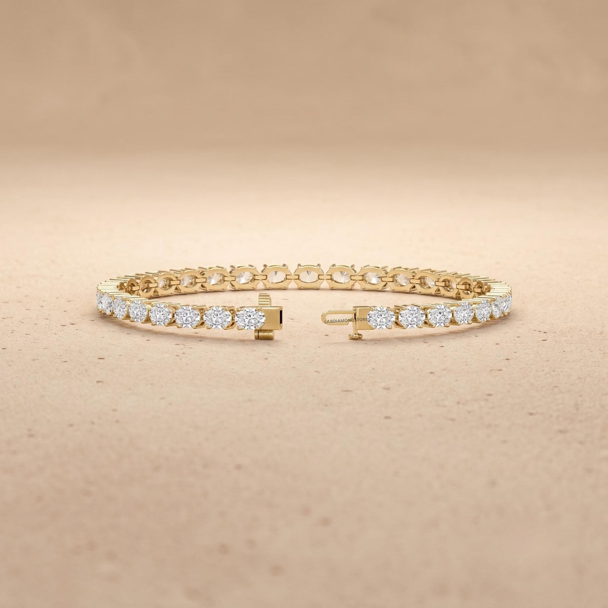 How to Choose a Diamond Bracelet : Complete Buyer's Guide 2026