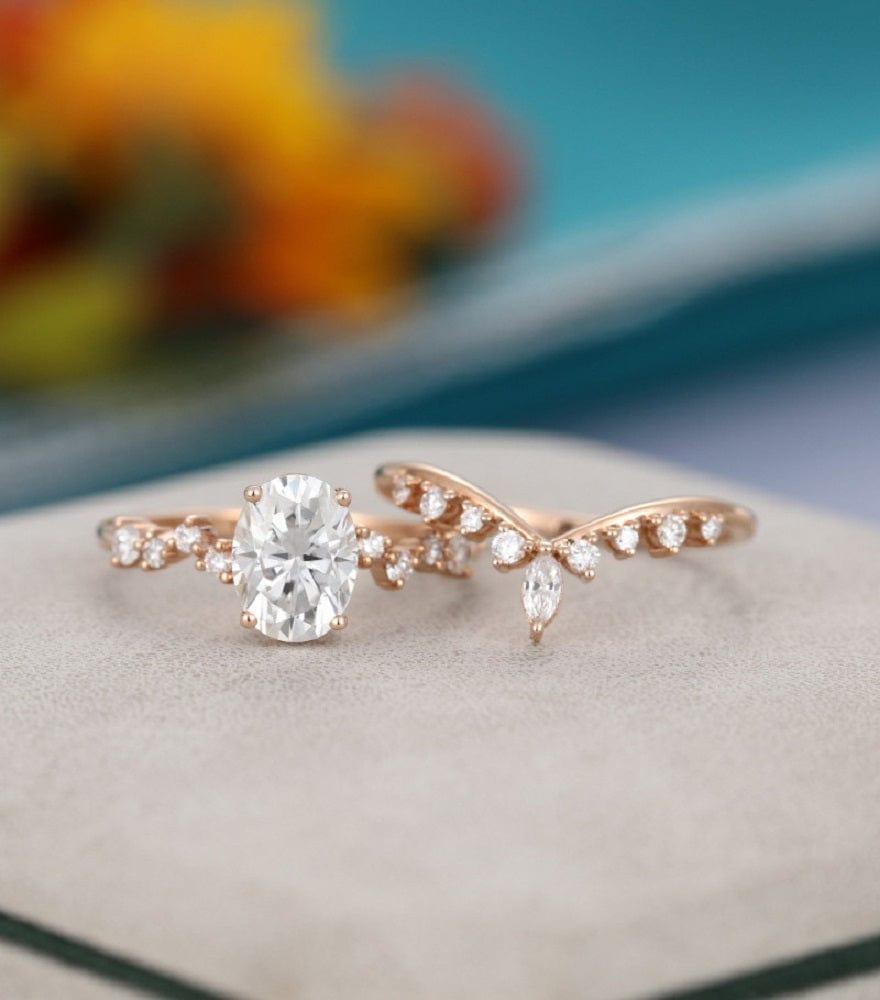 1.00CT Oval Cut Wedding Moissanite Engagement Ring with Curved Band