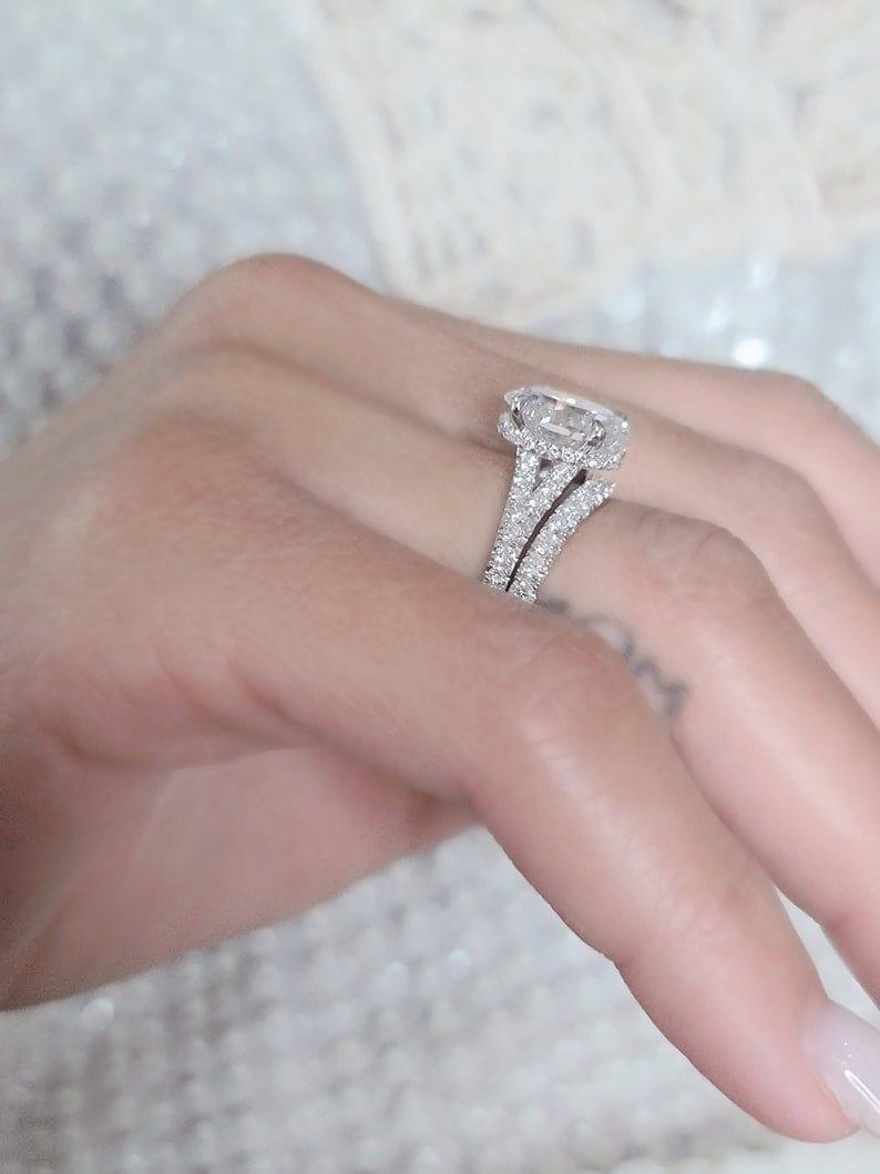 1.00Ct Oval Lab Grown Diamond Engagement Ring With Matching Bridal Set - JBR Jeweler