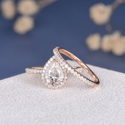 1.10CT Pear Cut Rose Gold Halo Bridal Unique Moissanite Engagement Ring Set - JBR Jeweler