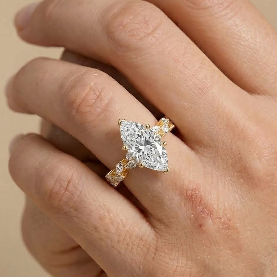 Elegant 14K gold lab diamond ring for anniversary