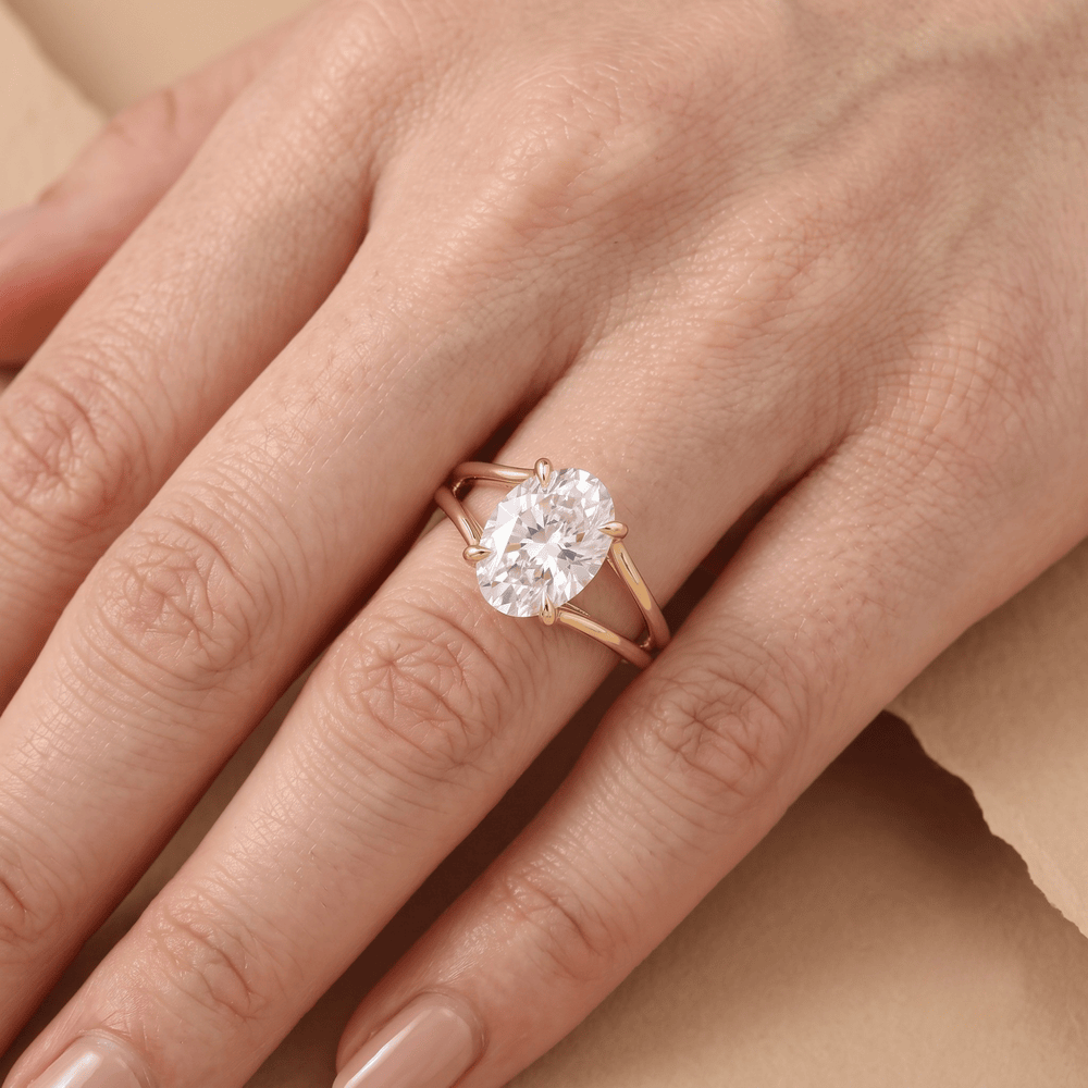 14K gold oval solitaire ring band detail