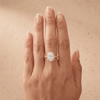 Petite halo ring on hand model