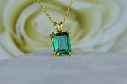 14K Gold Emerald Cut Green Gemstone May Birthstone Pendant Necklace for Gift - JBR Jeweler