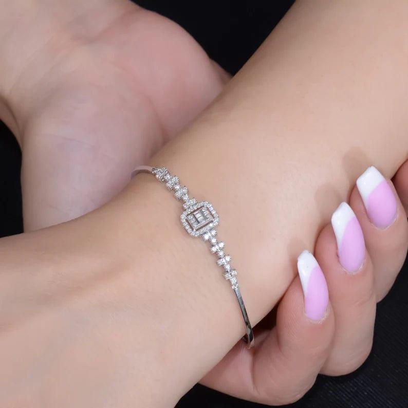 14k Solid Gold Baguette/RoundDiamond Halo Bracelet - JBR Jeweler