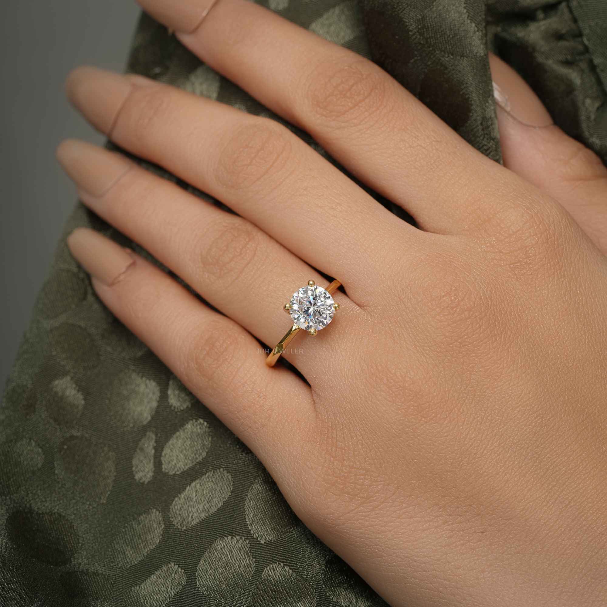 Squared edges Round Cut Moissanite Diamond Solitaire Ring - JBR Jeweler