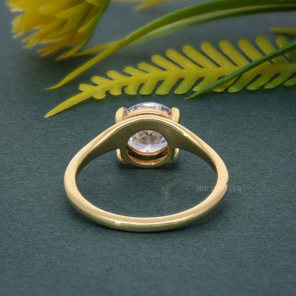 Bague de fiançailles en diamant cultivé en laboratoire, taille ronde incurvée