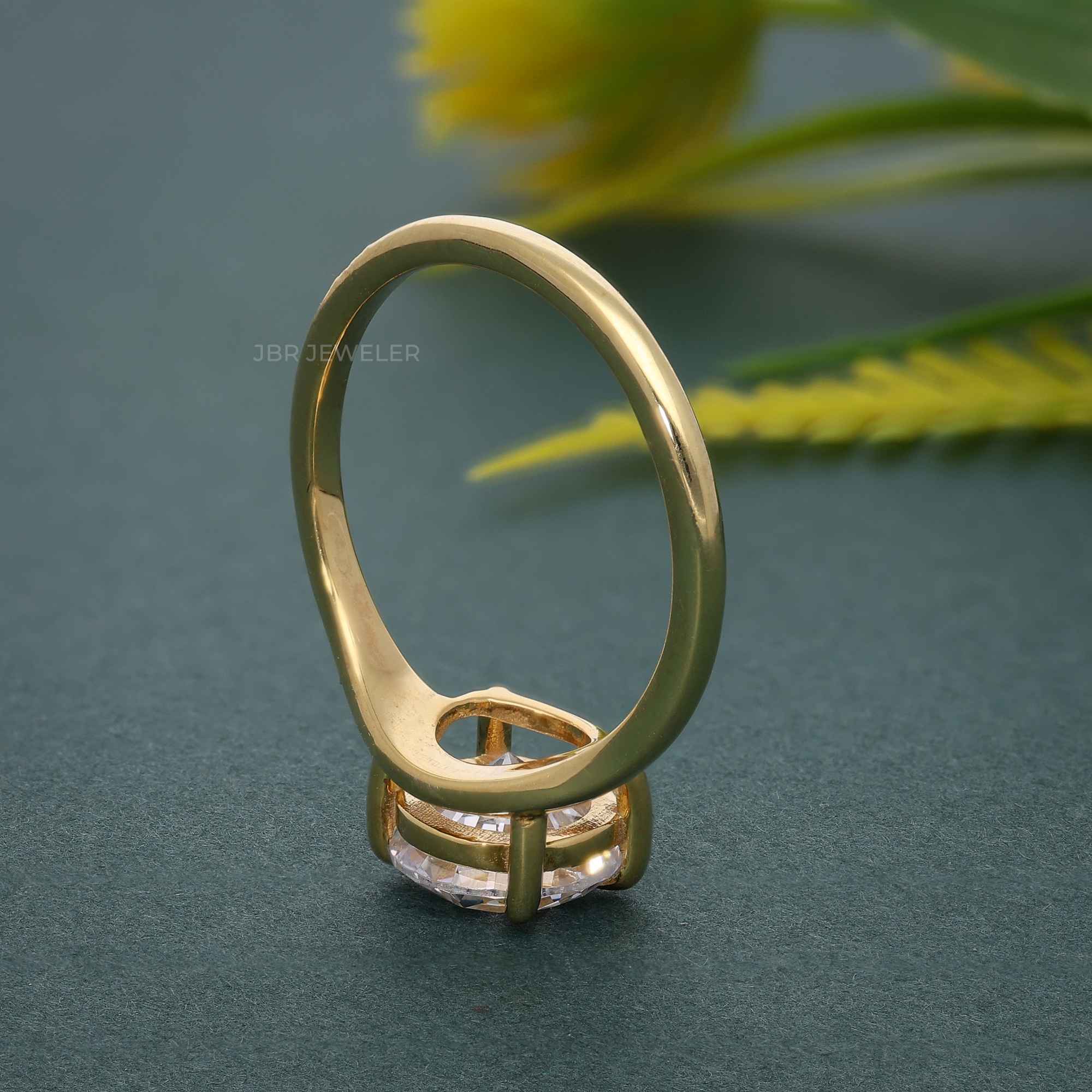 Curved Round Cut Lab Grown Diamond Engagement Ring - JBR Jeweler