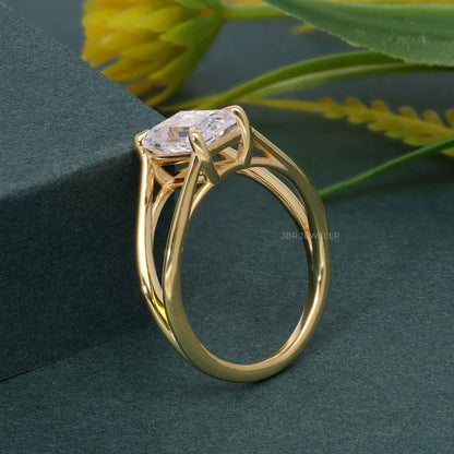 Bague solitaire avec diamants cultivés en laboratoire, tige fendue, taille émeraude