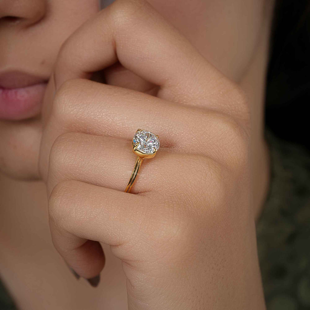 Silhouette Round Moissanite Diamond Engagement Ring - JBR Jeweler
