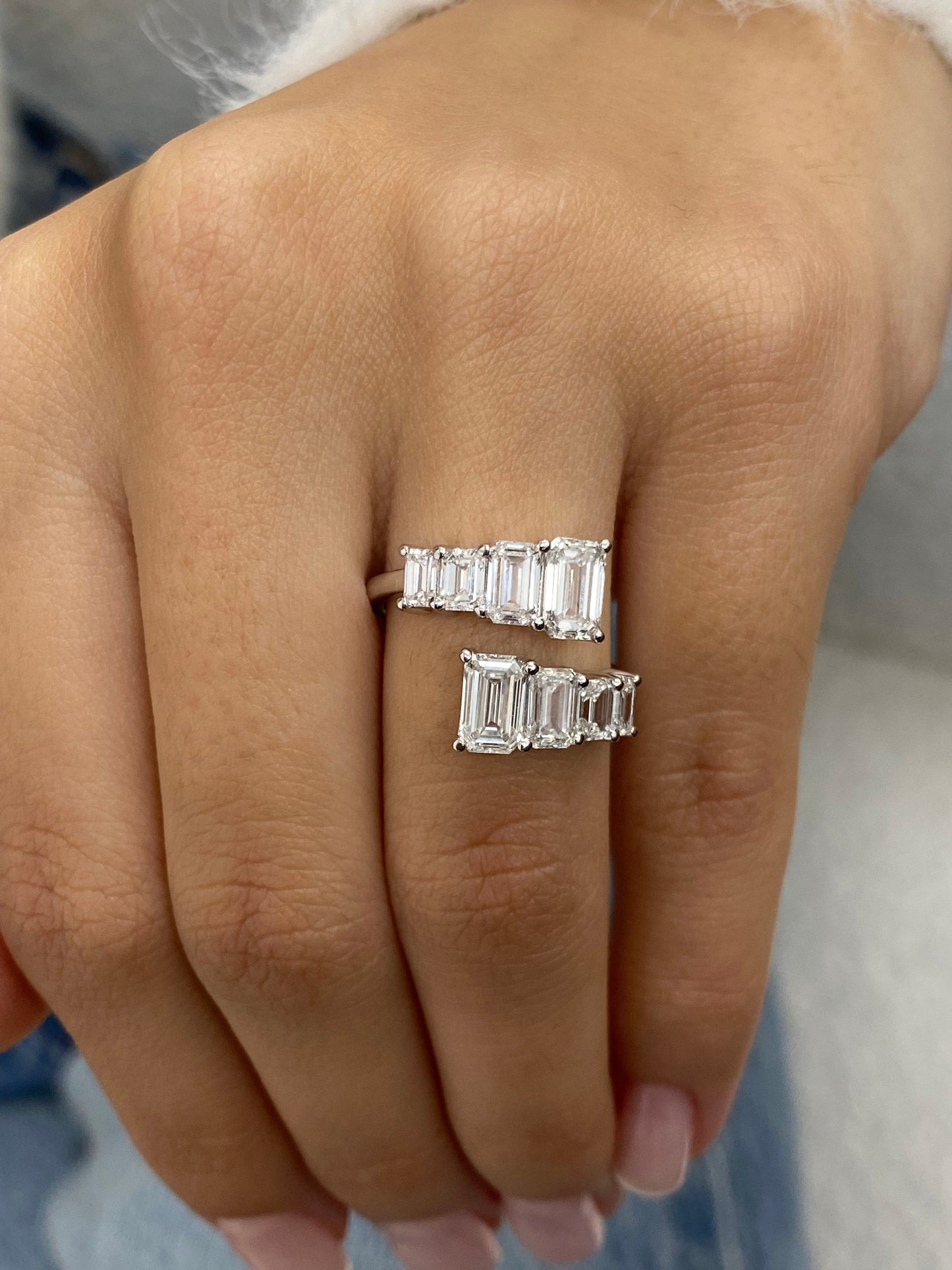 1,00 Karat Asscher-Verlobungsring mit im Labor gezüchtetem Diamanten und Marquise-Akzent