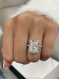 1,00 Karat Asscher-Verlobungsring mit im Labor gezüchtetem Diamanten und Marquise-Akzent