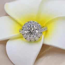 1Ct Diamond Round Cut Lab Grown Halo Set Engagement Ring - JBR Jeweler