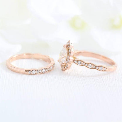 1CT Pear Cut Lab-Grown Diamond Vintage Inspired Halo Bridal Set Ring (2Pcs) - JBR Jeweler