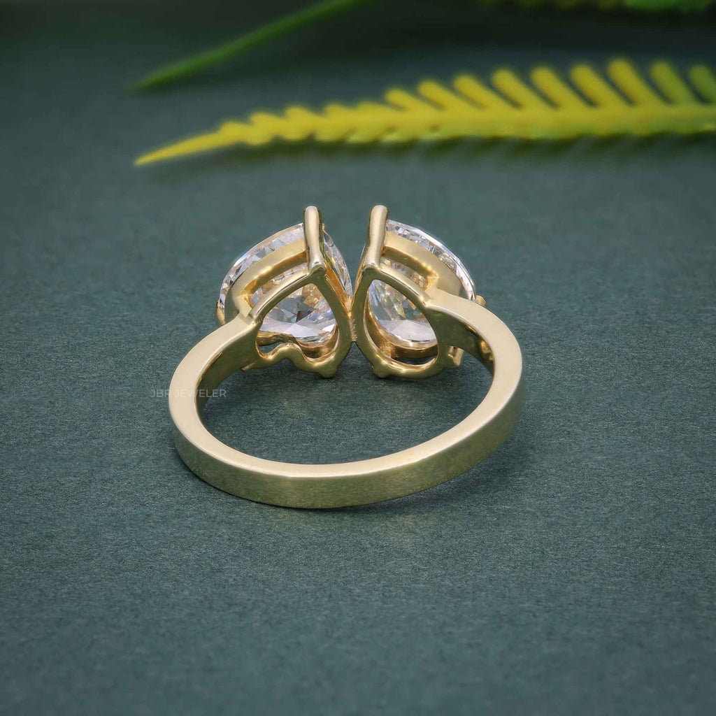 2.0CT Pear/Heart Cut Diamond Moissanite Toi Moi Engagement Ring - JBR Jeweler