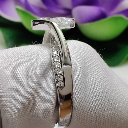 Bague de fiançailles avec accent marquise et diamant cultivé en laboratoire Asscher de 1,00 ct