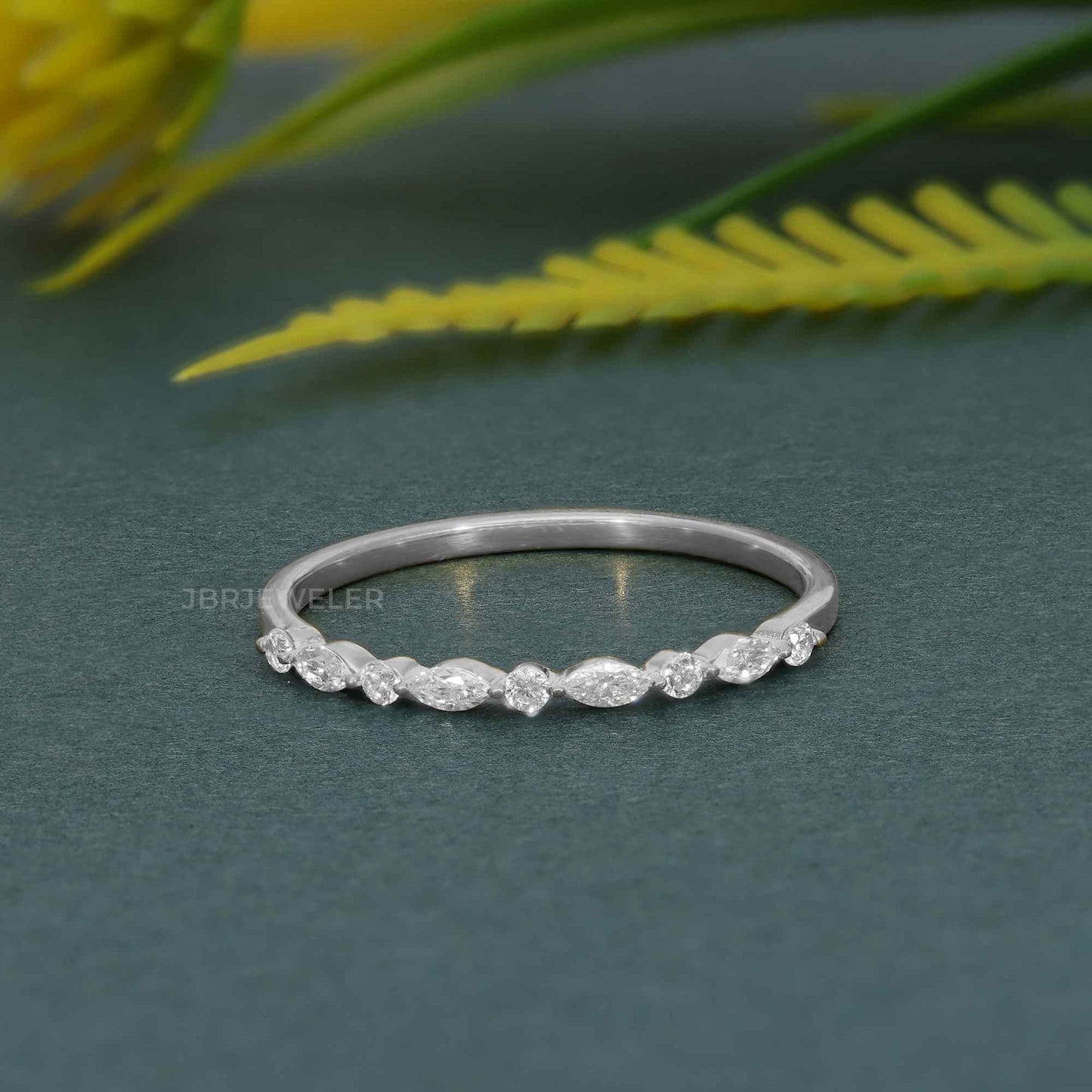 Alternating Marquise Round Lab Grown Diamond Band