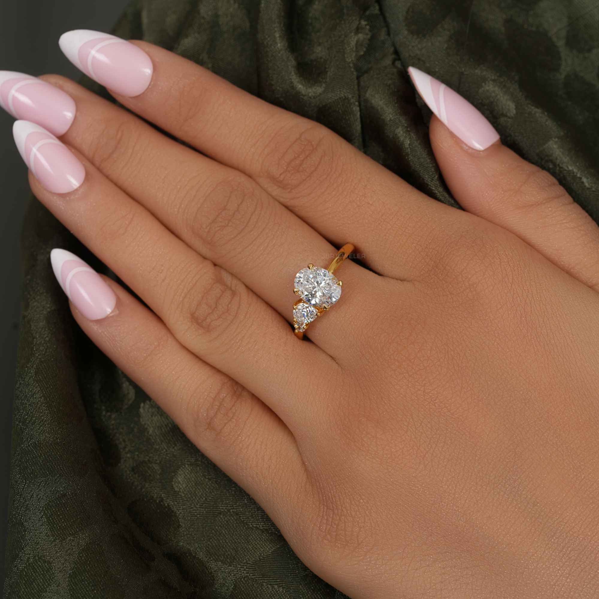 Asymmetrical Unique Oval Moissanite Diamond Engagement Ring - JBR Jeweler