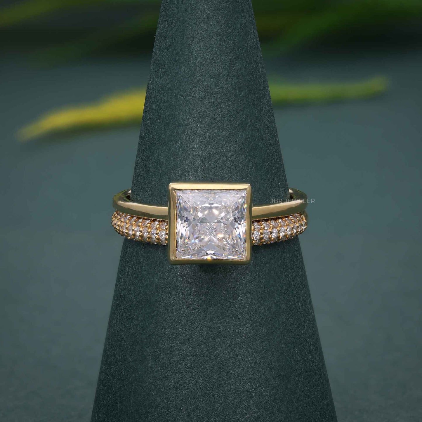 Bezel Set Princess Cut Lab Grown Diamond Bridal Set Ring With Matching Band