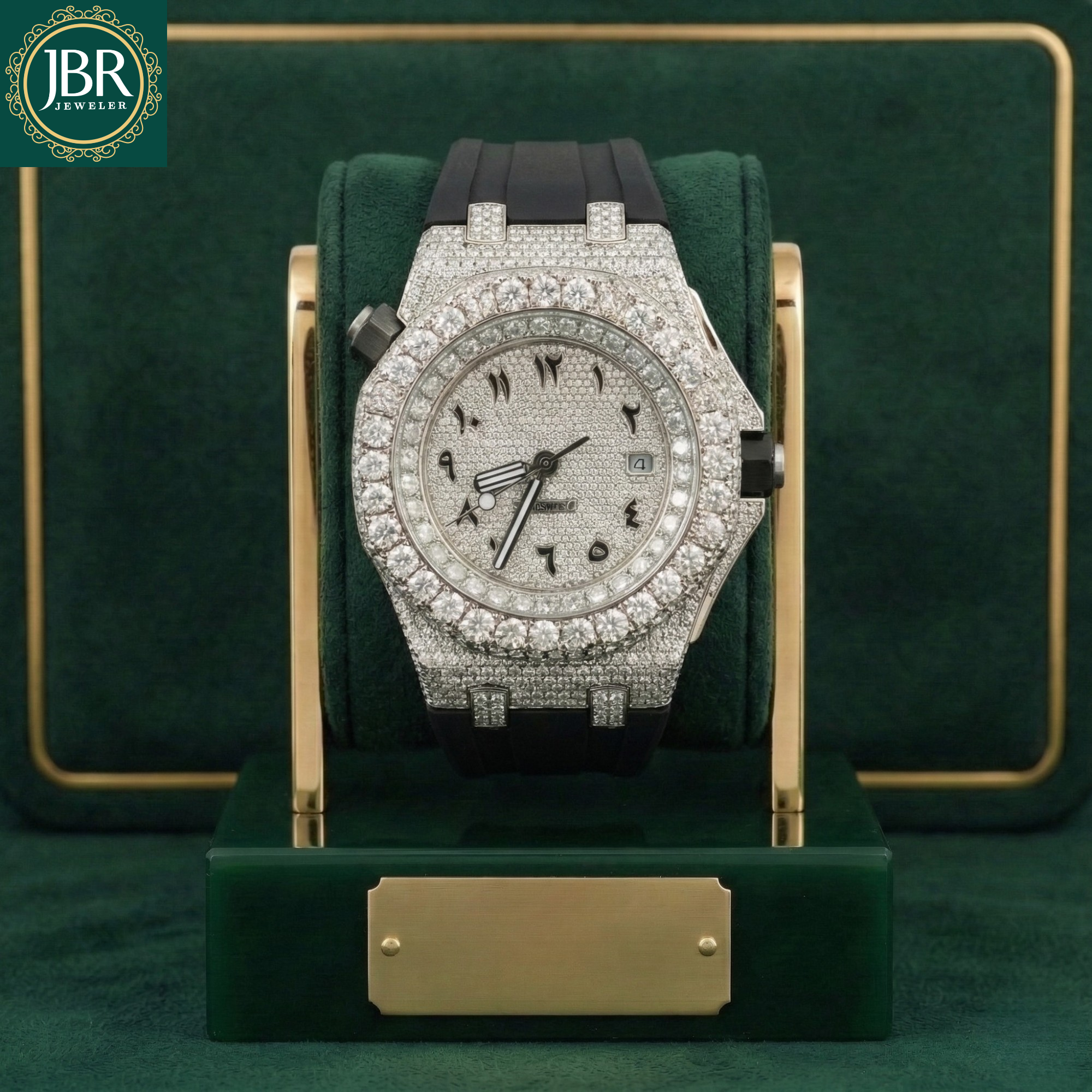 Big round bezel fully white face dial iced out moissanite statement watch with diamond-like shine Luxury iced out moissanite watch with big round bezel and fully white face dial