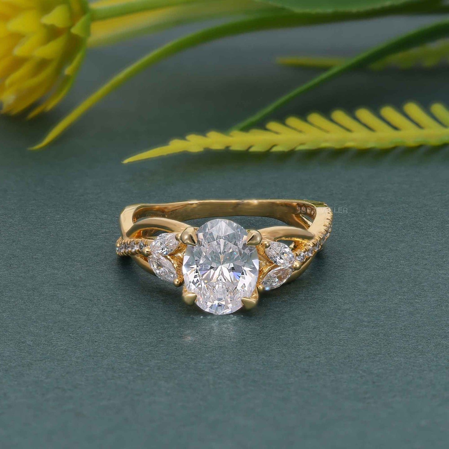 Bague de fiançailles en diamant moissanite ovale Bouquet