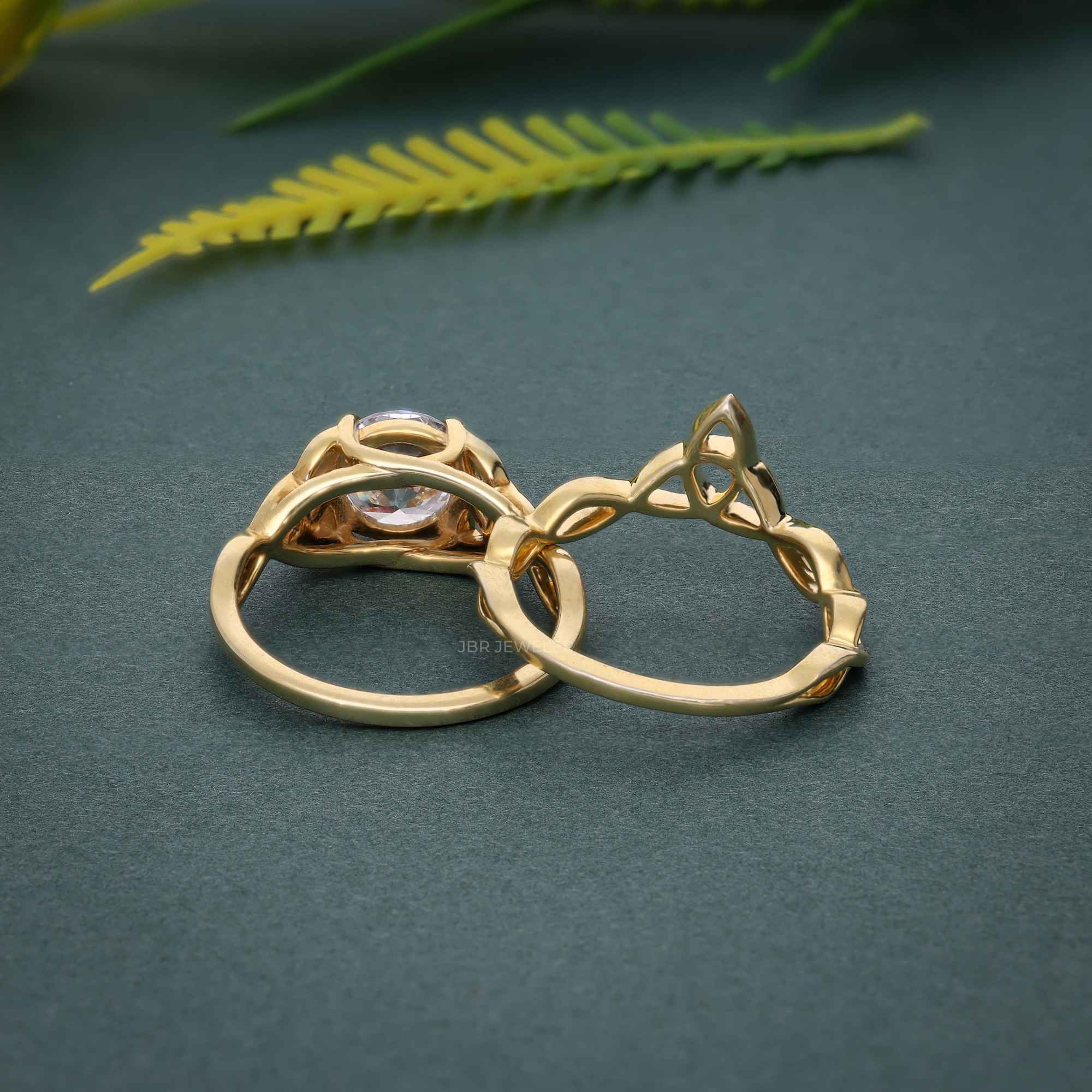 Celtic Knot Round Cut Moissanite Diamond Bridal Set Ring - JBR Jeweler