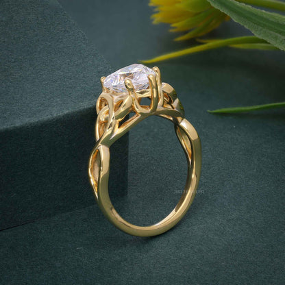 Bague de fiançailles en diamants cultivés en laboratoire à cœur celtique entrelacé