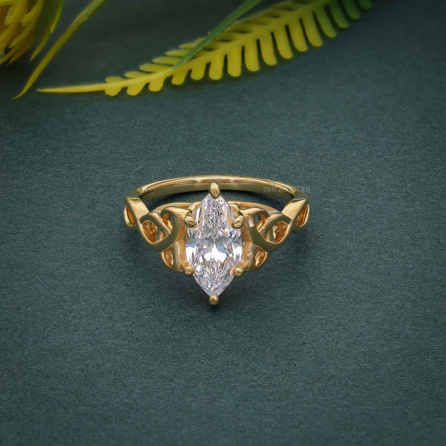 Bague de fiançailles en diamants cultivés en laboratoire de marquise celtique entrelacée