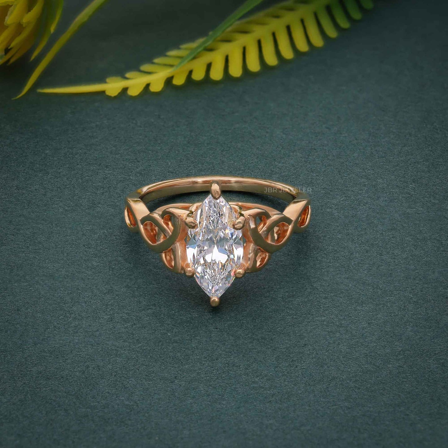 Bague de fiançailles en diamants cultivés en laboratoire de marquise celtique entrelacée