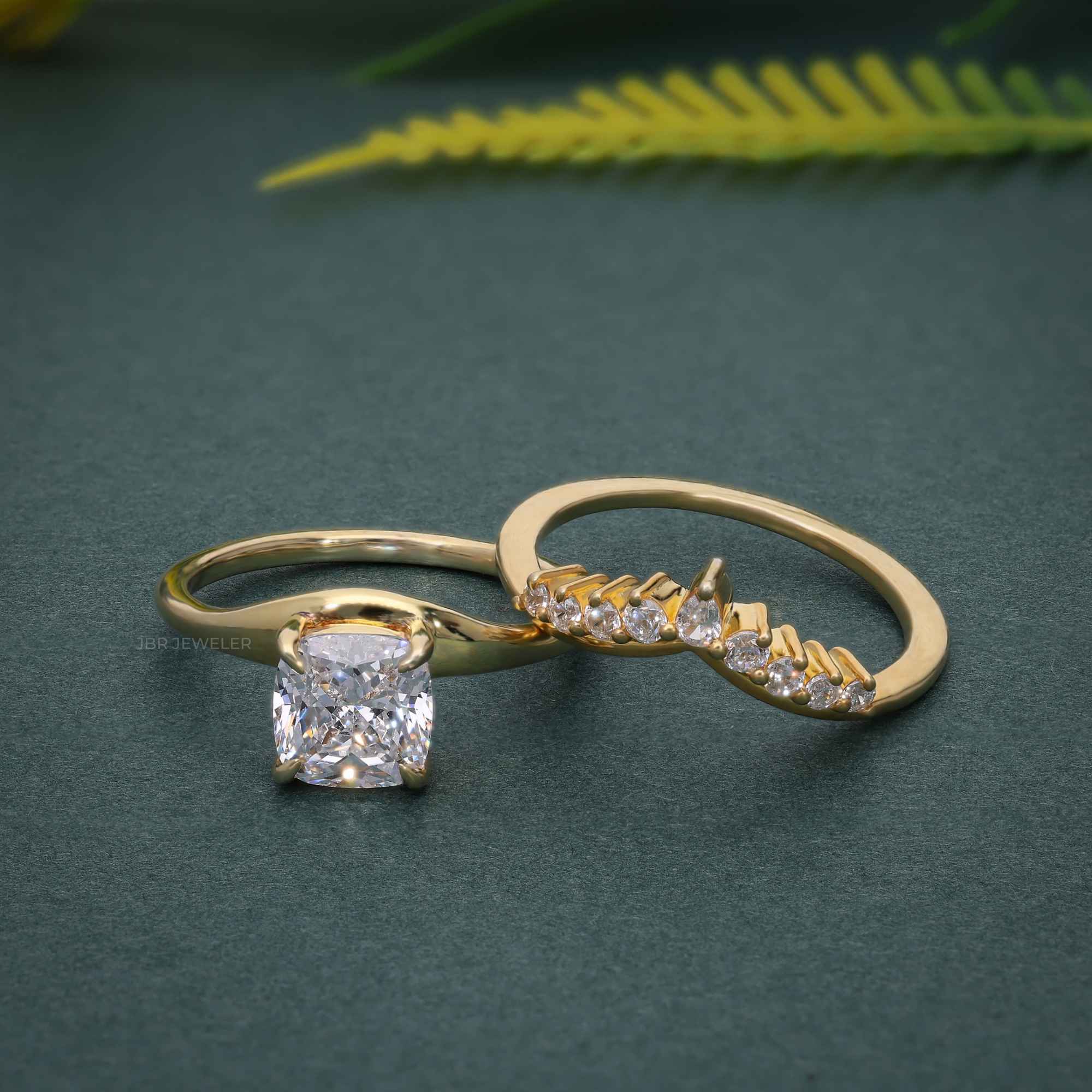 Cushion Cut Lab Grown Diamond Bridal Set With Crescent Matching Band