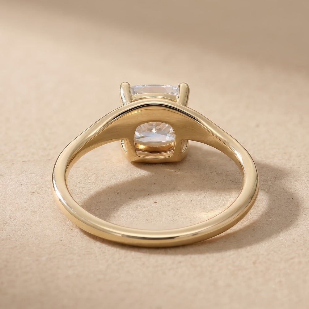 Simple 14K gold cushion cut curved wedding band