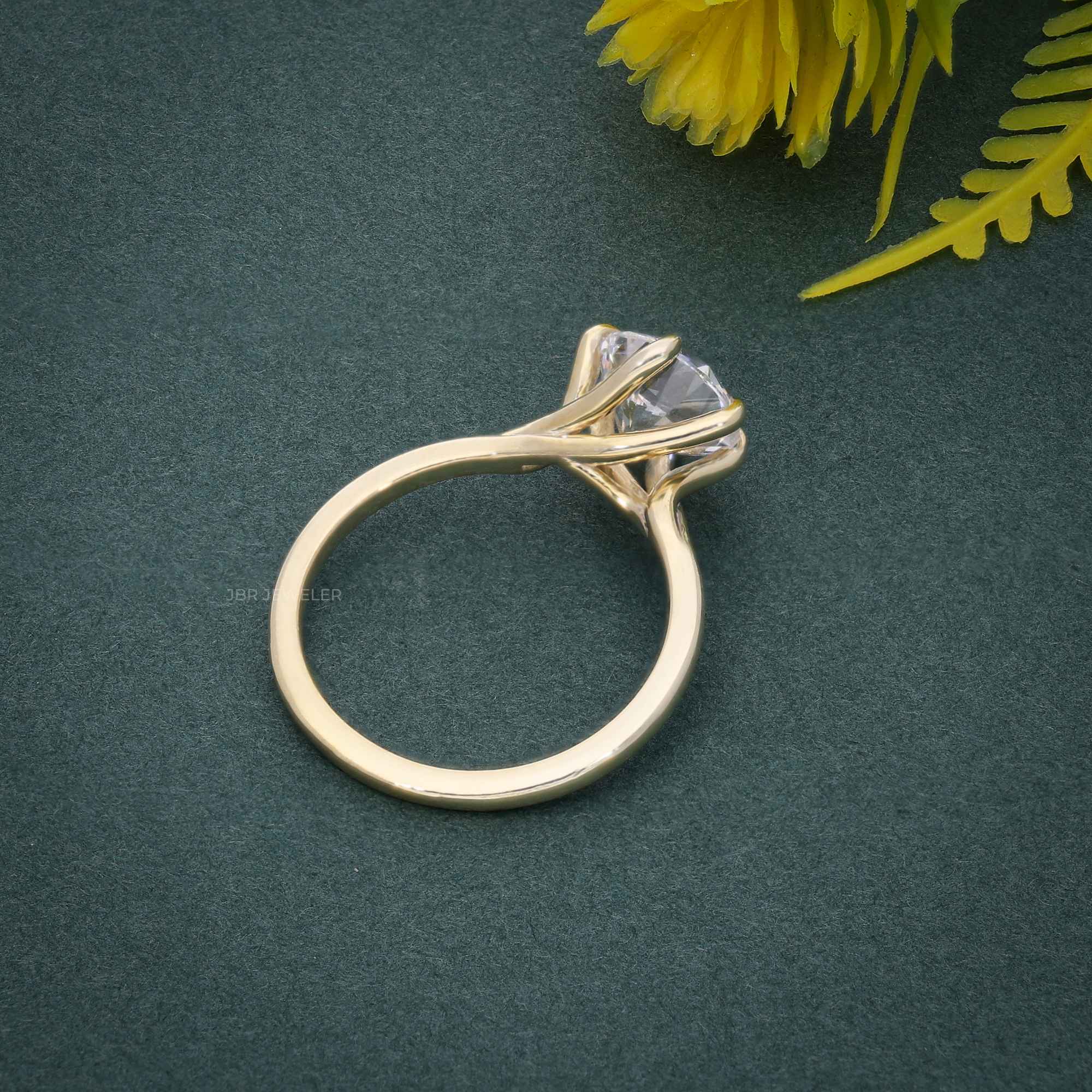 Twist Round Cut Moissanite Diamond Engagement Ring - JBR Jeweler