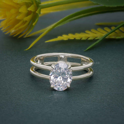 Bague de fiançailles ovale à double bande et diamants cultivés en laboratoire