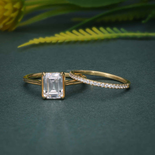 Ehering-Set mit Solitär-Moissanit-Diamant im Smaragdschliff und Halbfassung mit passendem Band