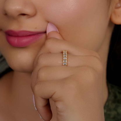 Bague émeraude éternité en diamants cultivés en laboratoire