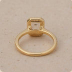Halo diamond ring top view sparkle