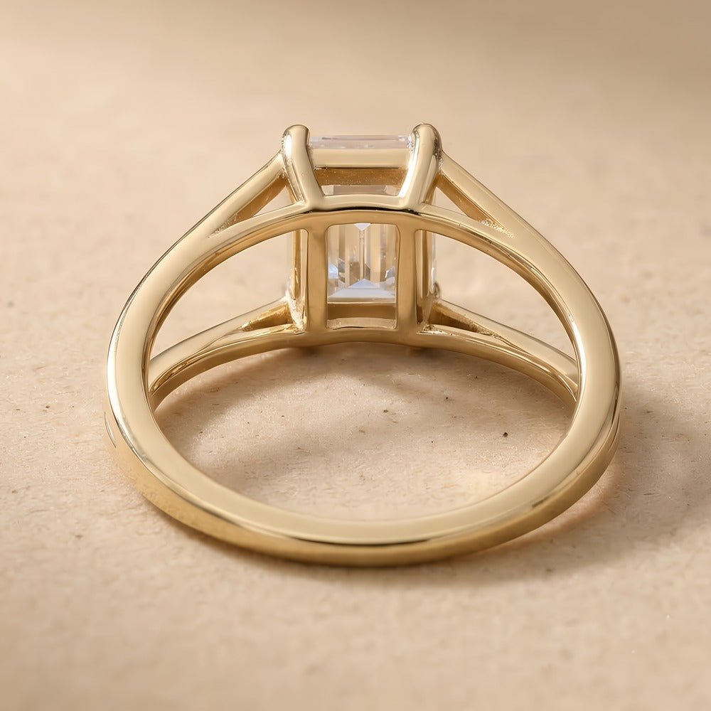 Emerald lab grown diamond ring top view