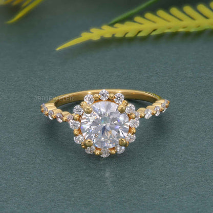 Bague halo de diamants ronds à griffes partagées flottantes cultivées en laboratoire