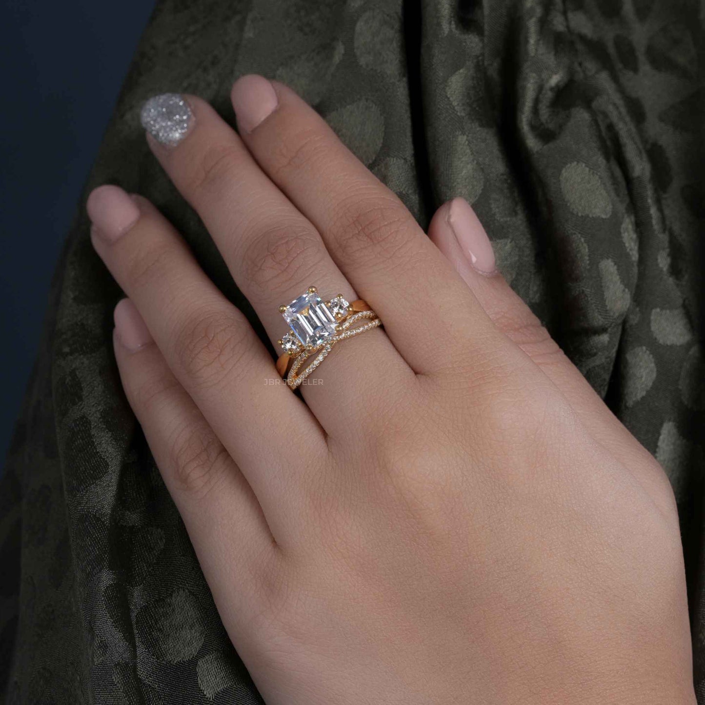 Ensembles de bagues de mariage de mariée en diamant Moissanite émeraude à trois pierres Infinity