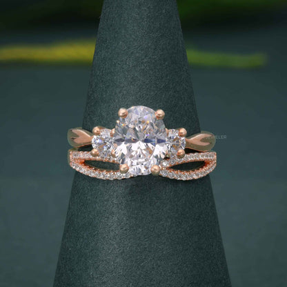 Ensembles de bagues de mariage en diamant Moissanite ovale à trois pierres Infinity