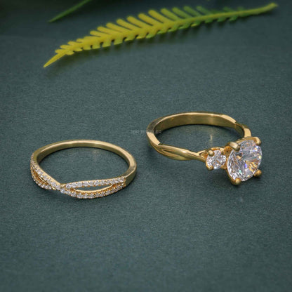 Ensembles de bagues de mariage de mariée en diamant cultivé en laboratoire rond Infinity à trois pierres