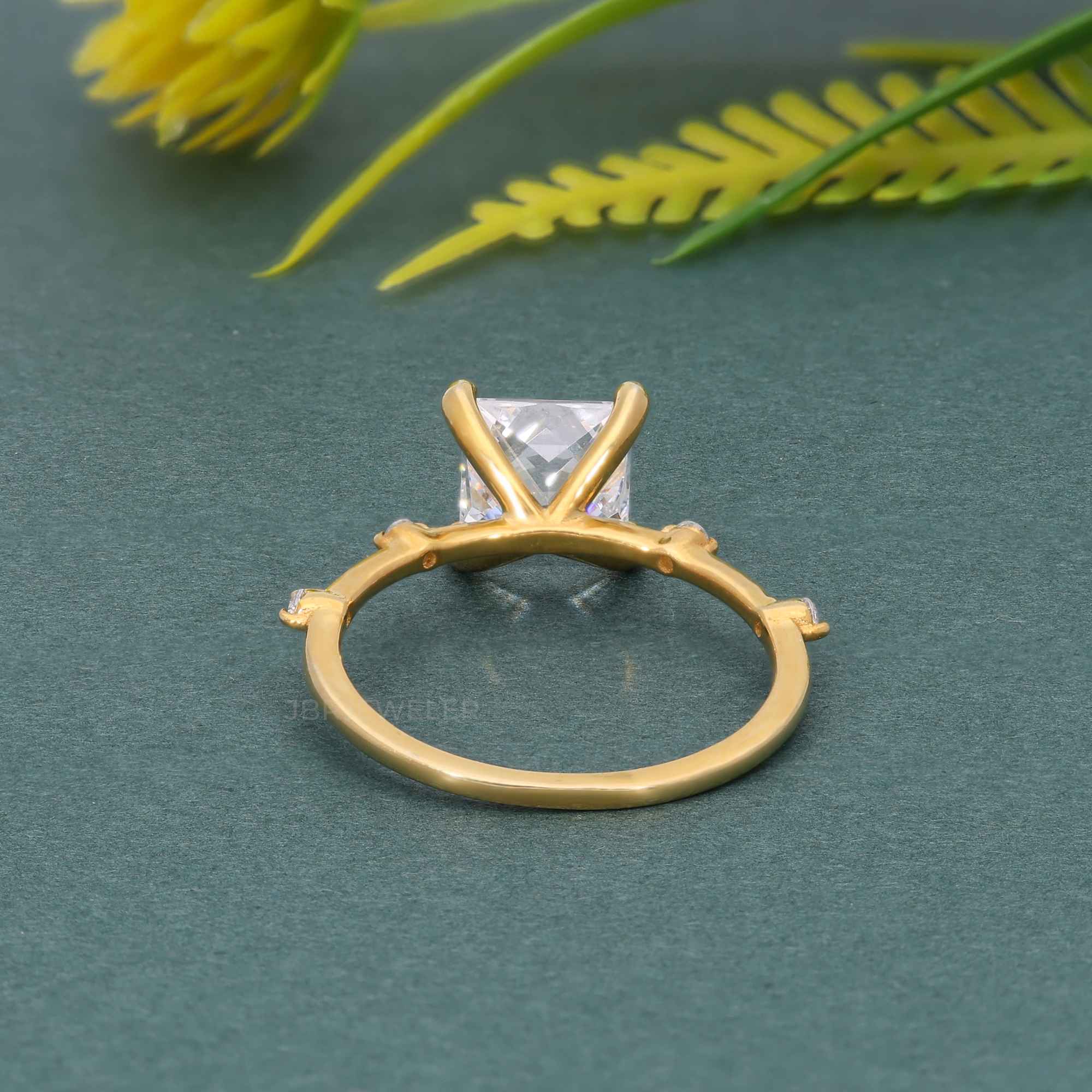 Knife edge Princess Cut Moissanite Diamond Engagement Ring - JBR Jeweler