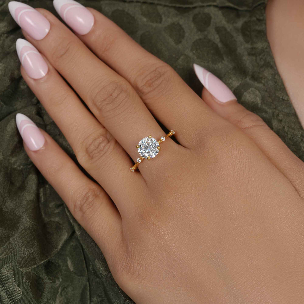 Knife edge Round Cut Moissanite Diamond Engagement Ring - JBR Jeweler