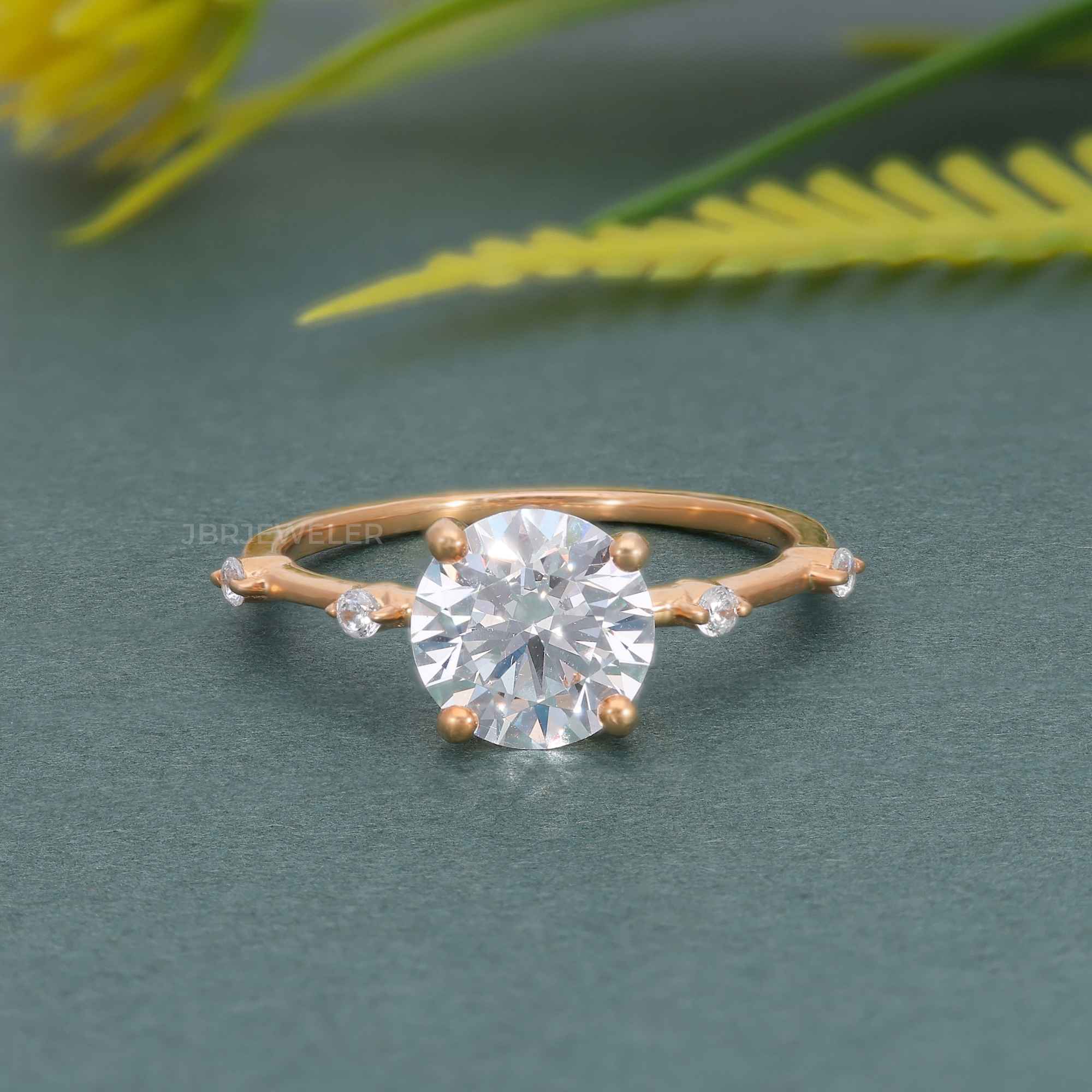 Knife edge Round Cut Moissanite Diamond Engagement Ring - JBR Jeweler