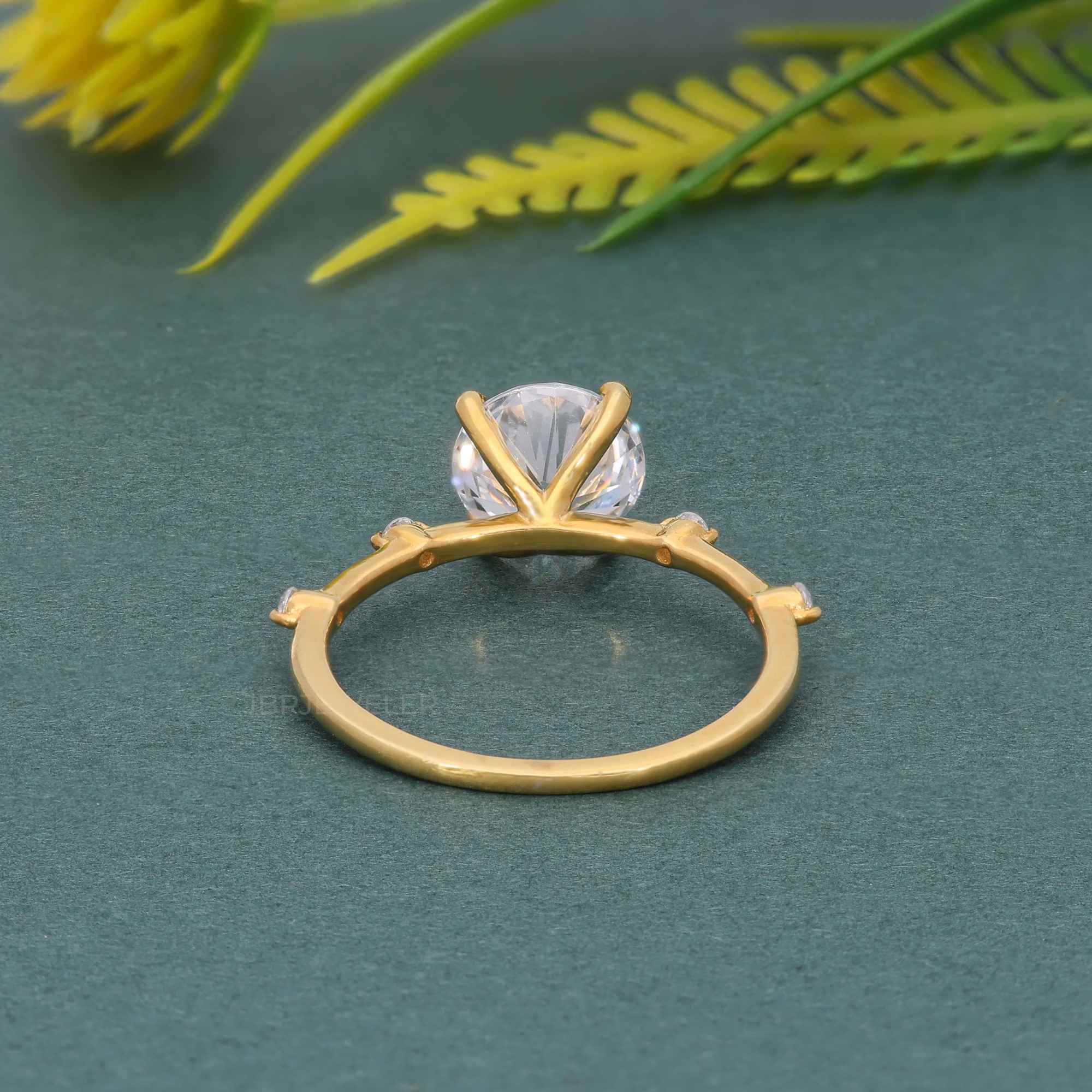 Knife edge Round Cut Lab Grown Diamond Engagement Ring - JBR Jeweler