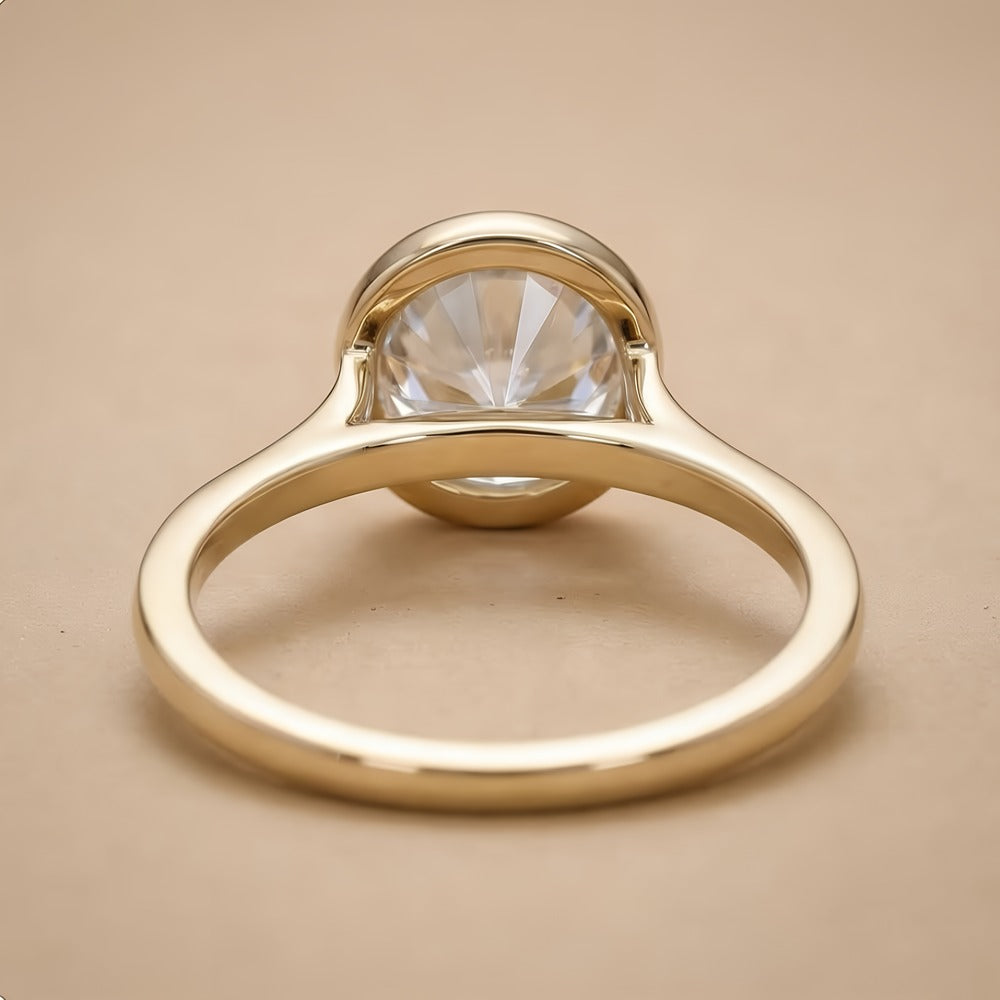 Lab grown diamond wedding ring top angle