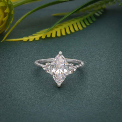 Muse Marquise Cut Moissanit Diamant-Verlobungsring