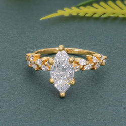 Bague de fiançailles en diamants cultivés en laboratoire Marquise avec pierre d'accent